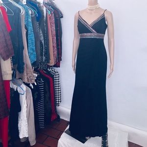 10032 party gown size M